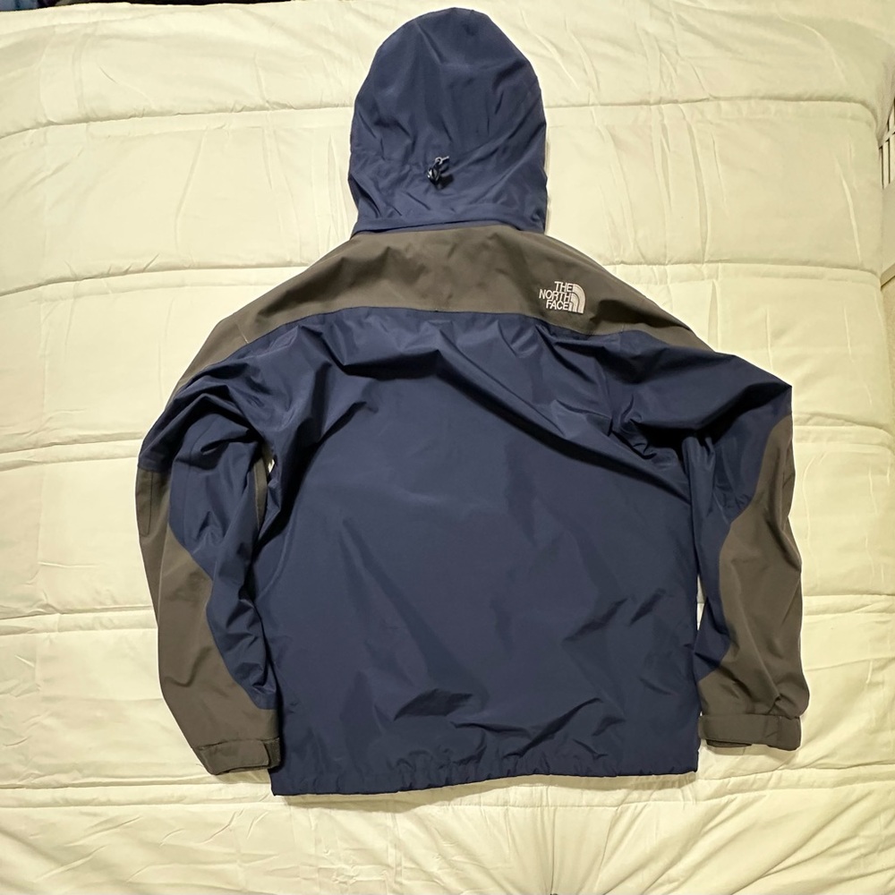 The North Face Men's Navy and Charcoal Performance Jacket - Picture 2 of 4